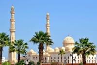 Private City Tour &amp; Magic Catamaran Snorkeling &amp; Parasailing Adrenaline-Hurghada