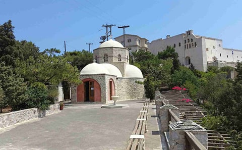 Santorini Highlights: 5-Hour Guided Tour of Iconic Sights