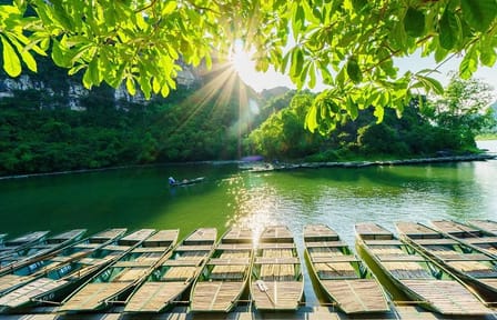 Private Day Tour of Bai Dinh and Trang An from Hanoi