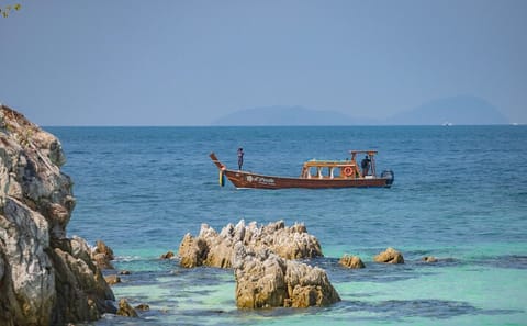 Phi Phi Islands and Khai Island Tour by Sawanu Catamaran