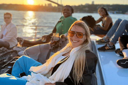 Bosphorus Yacht Tour with Wine & Music