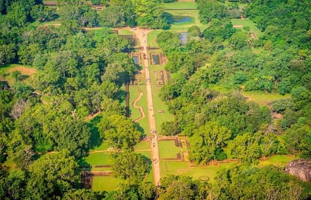 Sigiriya Rock Fortress and Jeep Safari Day Tour from Colombo