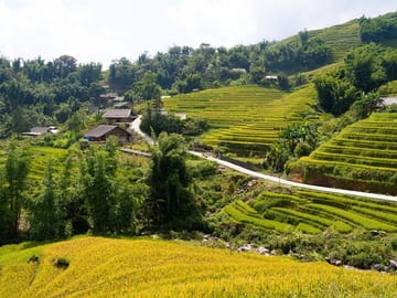 3-Day Sapa Trekking Tour with Local Guide in Tavan Village