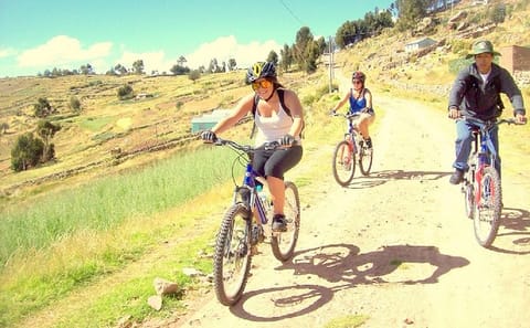 Mountain Biking Tour Around Lake Titicaca in Puno, Peru