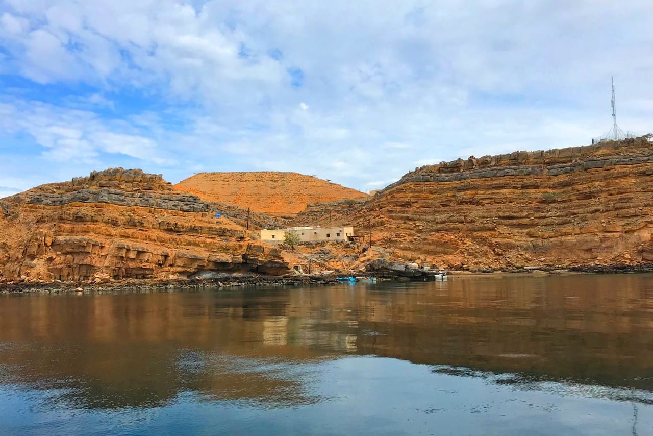 Dubai : The Amazing Khasab Dolphin Watching Day Tour with Snorkeling & Lunch 9