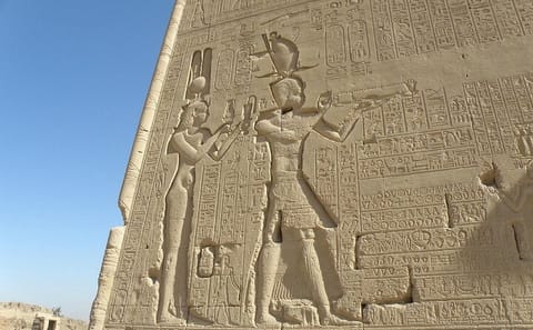 Private 7-Hour Guided Tour of Dendera and Luxor Temples