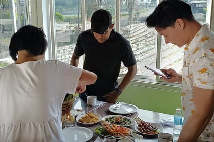 Private Guided Volcano and Stony Bubble Tour in Bandung