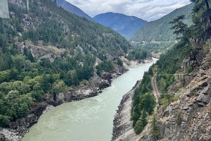 Fraser Canyon Day Tour Falls, Tunnels and Hell Gate 3