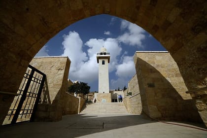 Private Half Day Islamic Tour: King Abdullah Mosque & Seven Sleepers from Amman