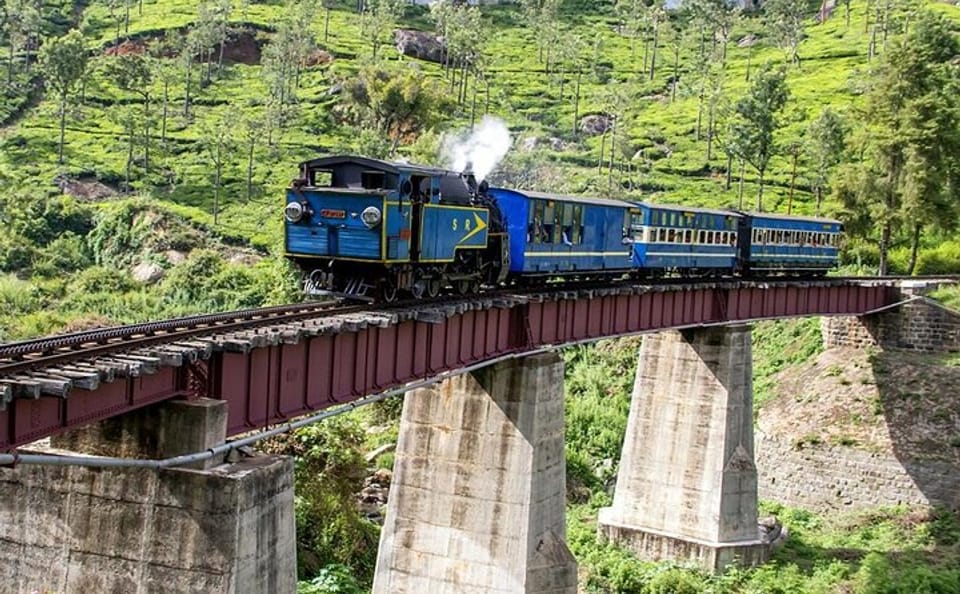 Coimbatore to Ooty Tour with Hotel and Sightseeing Excursions