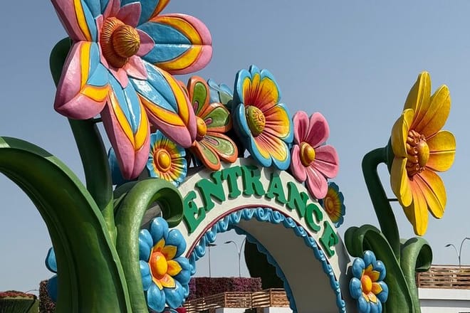 Miracle Garden Global Village with Transportation from Fujairah photo 4
