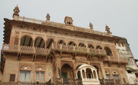 Cultural and Historical Tour of Delhi and Iconic Indian Sites