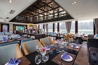 Jade Sails – Halong & Lan Ha Bay The Most Luxurious Day Tour