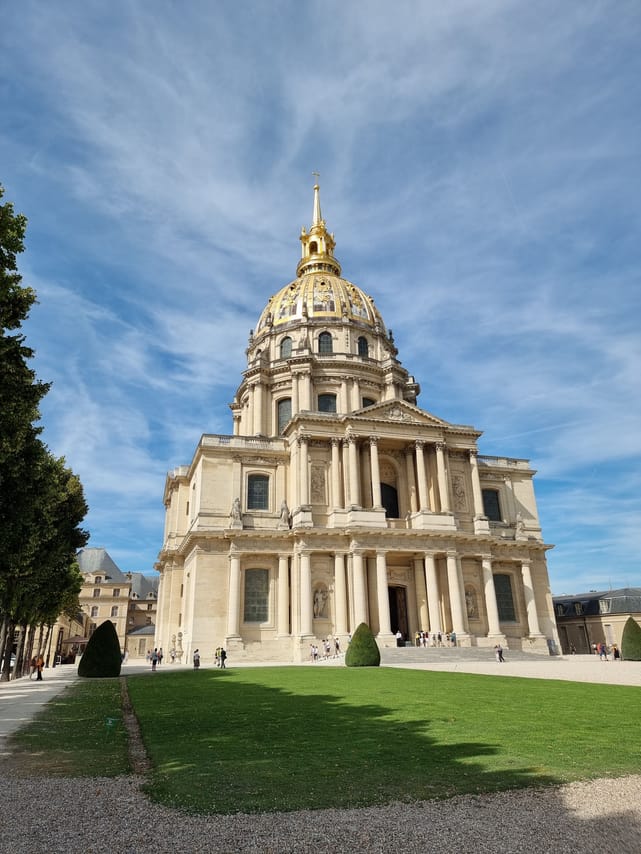 Paris: Napoleon's Tomb & Les Invalides Small Group Tour 4