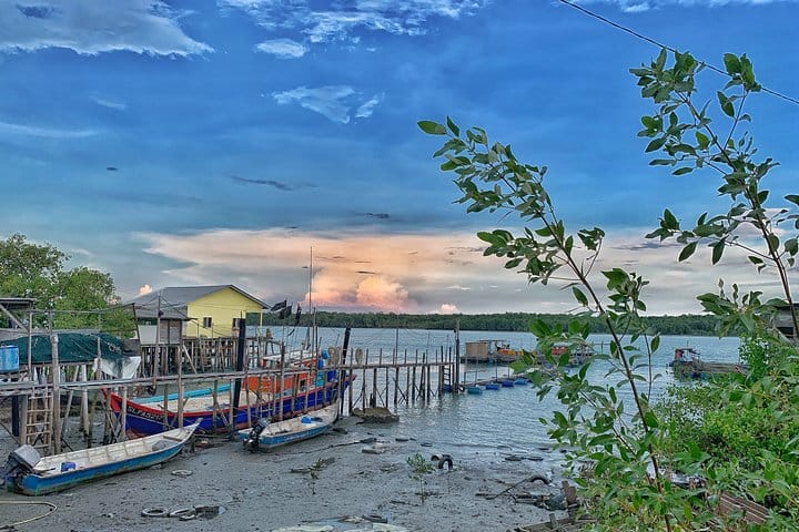 Pulau Ketam Fishing Village with Blue Mosque and Thean Hou (SIC/Shared Tour) 9
