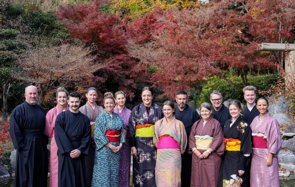 Cultural Experience Tour: Tea, Flowers, and Shodo in Izumisano