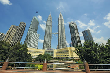 Kuala Lumpur City Tour with Batu Caves and Key Attractions