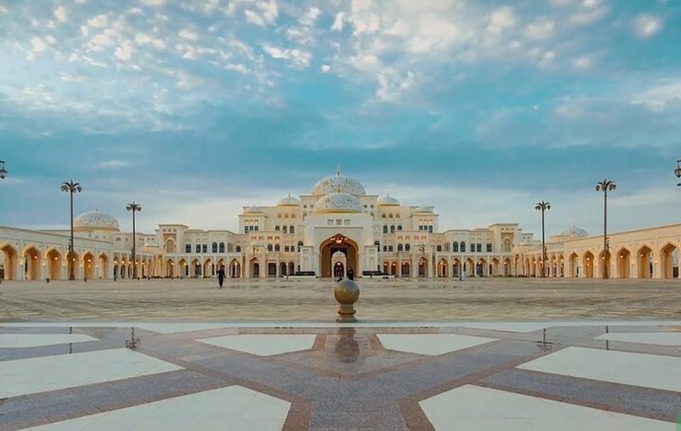 Abu Dhabi Private Tour with Qasr Al Watan & Gold Cappuccino at Emirates Palace