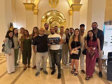 Giza Pyramids and Sphinx Tour with Lunch and Fees Included