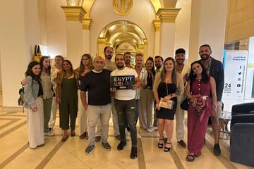 Giza Pyramids and Sphinx Tour with Lunch and Fees Included