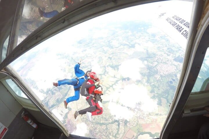 Double Parachute Jump Experience in Boituva – With Private Transport (Skydiving) 9