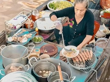 Private Full-Day Tour of Cai Rang Floating Market in Can Tho