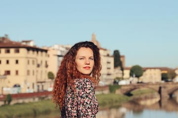 Photoshoot Walking Tour at Ponte Vecchio in Florence