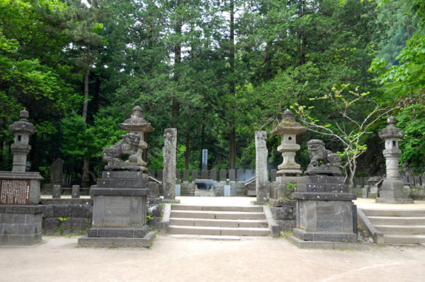 Aizu Wakamatsu Private Vehicle Service with Restaurant Reservation