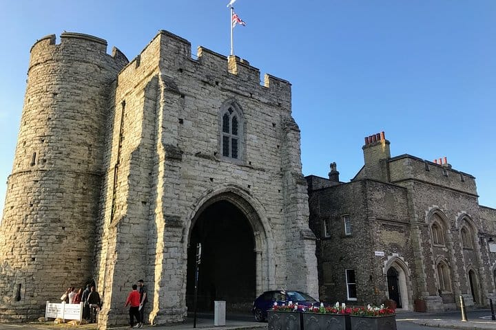 Canterbury Cathedral and Leeds Castle Private Full Day Tour 4