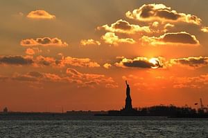 Statue of Liberty and Ellis Island Sunset Cruise in New York Shared Tour