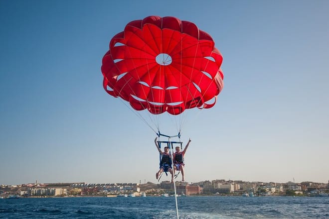 Private City Tour and Parasailing Adventure and Private transport - Hurghada