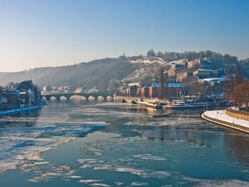 Explore Namur: UNESCO Belfry, Scenic Footbridges & Medieval Icons