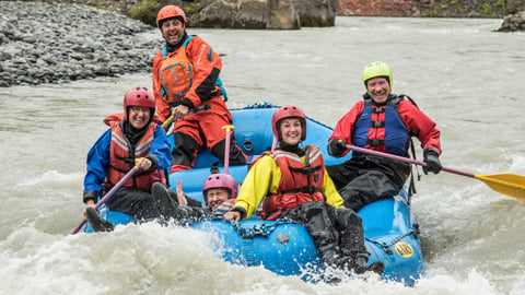 River rafting in Iceland: east or west river?