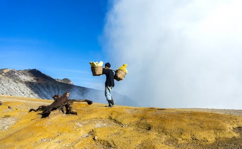 8-Day Adventure Tour of Surabaya and Ijen Crater in Bali