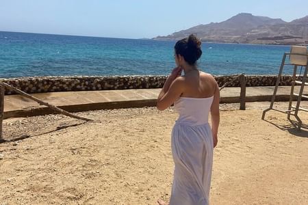 Private Day Tour to El Ain Sokhna: Relax at the Red Sea Beaches