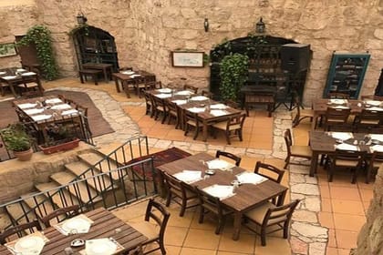 Private Madaba Haret Jdoudna Restaurant Lunch or Dinner from Amman