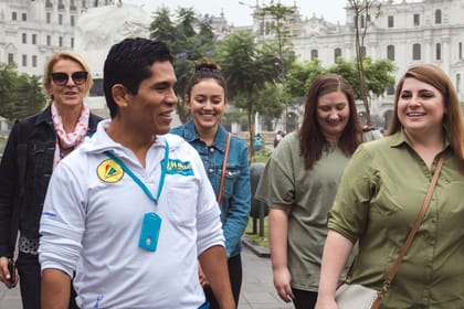 Lima Colonial and Modern Circuit Bus Tour in Lima, Peru