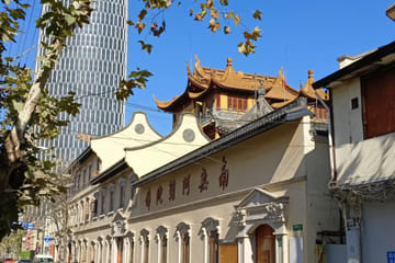 Shanghai French Concession Biking Tour with Food Stops