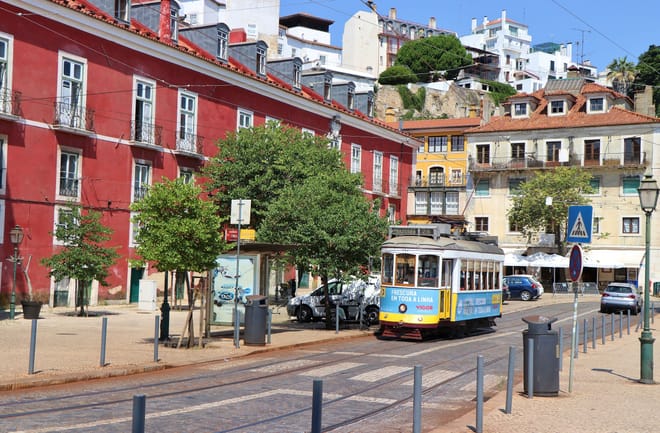 28 Tram in the Portas do Sol viewpoint 