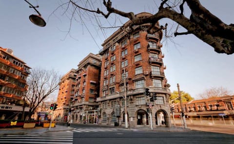 Shanghai French Concession Biking Tour with Food Stops