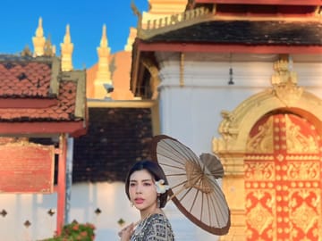 Laos Traditional Costume Experience in Vientiane