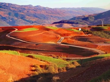 Kunming: Dongchuan Red Land Private Day Tour
