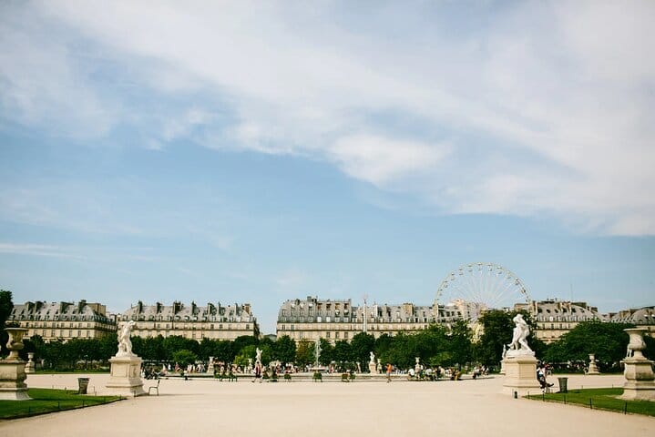 Half-Day Tour with Crepe and Eiffel Summit Visit with Pick up  8