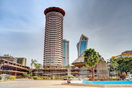 Nairobi Museum, Kicc Tower, Kobe and Giraffe Center Day Tour