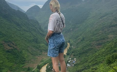 Private 3-Day Luxury Car Tour of Ha Giang Loop from Hanoi