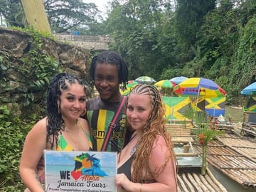 Lethe River Rafting and Limestone Massage Tour in Jamaica