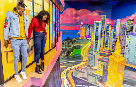 Private Dubai city tour with Museum of Illusions tour