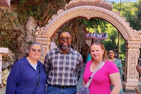 Dehradun- Transfers+Hotel+Sightseeing