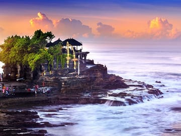 Private Day Tour of Bedugul and Tanah Lot Temple in Bali