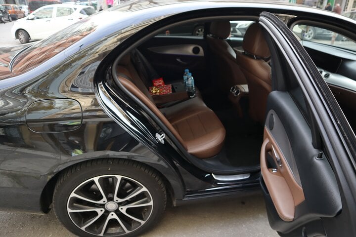 Santorini VIP Limousine Transfer Services 4